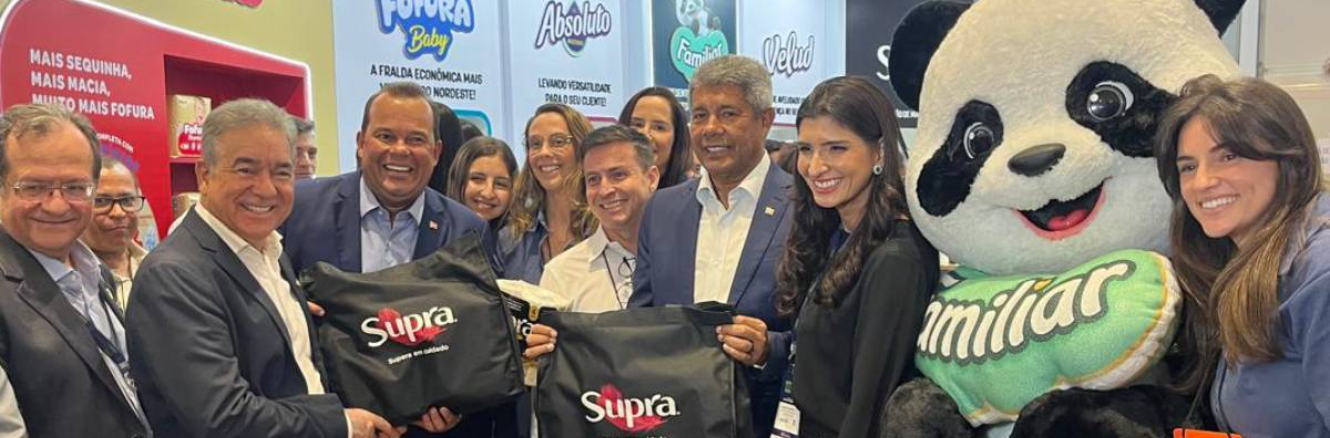 Governador da Bahia visita estande da Bracell Papéis na Superbahia